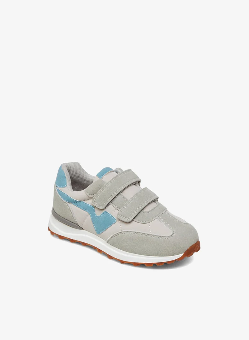 جونيورز أحذية رياضية للأولاد بشريط لاصق